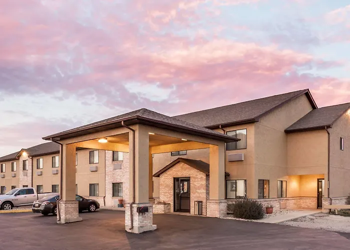 Super 8 By Wyndham Hotel 2*